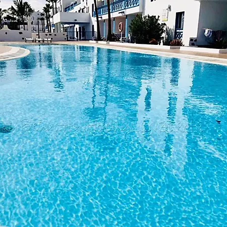 Appartamento Bellisima 200m From The Ocean With Pool, Wifi Sat-tv Puerto del Carmen (Lanzarote)