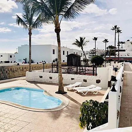 Bellisima 200m From The Ocean With Pool, Wifi Sat-tv Apartment